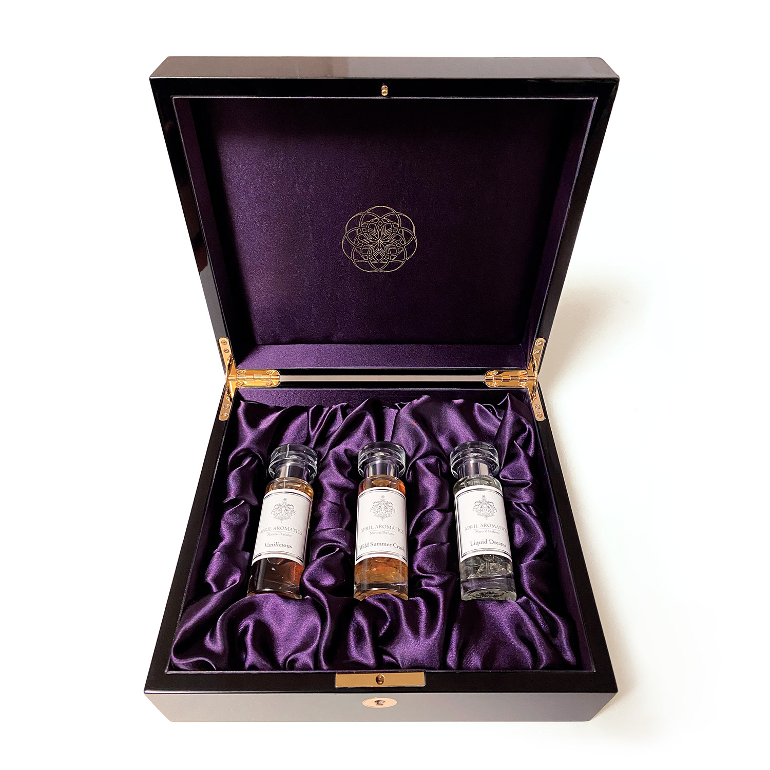 Luxury Wooden Gift Box - April Aromatics